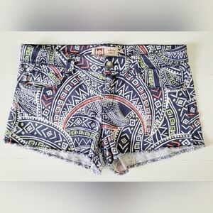 l.e.i Ashley Low Rise Shorts Juniors Size M